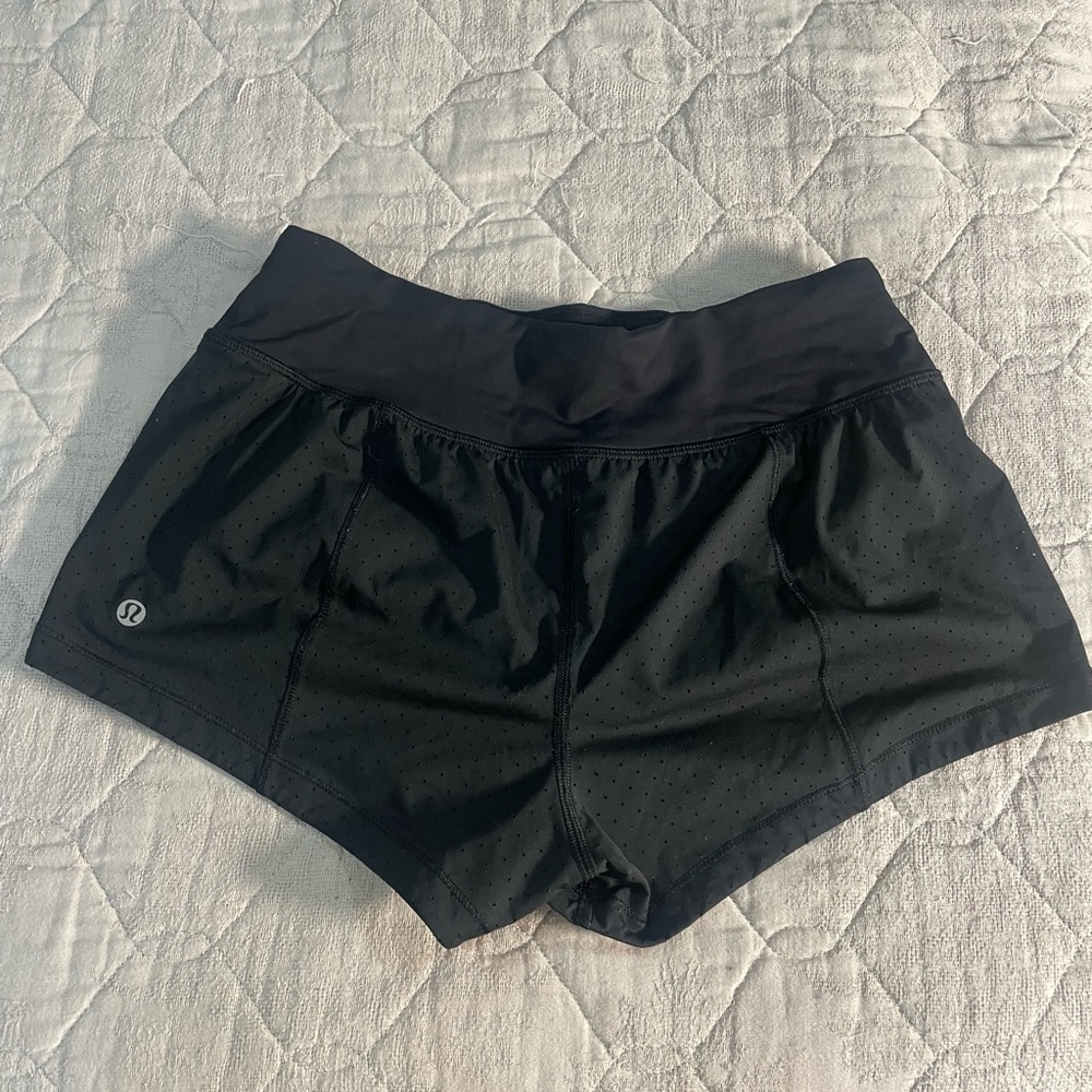 Lululemon athletic shorts size 4